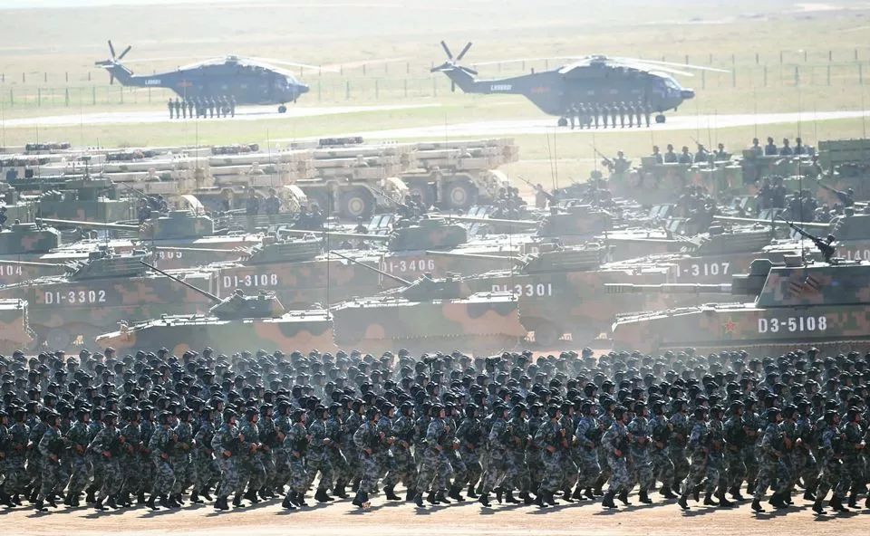 建軍90周年閱兵儀式，回顧輝煌歷程，展望嶄新未來，建軍90周年閱兵儀式，回顧輝煌歷程，展望嶄新未來，彰顯軍威國威的力量展示