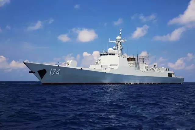 鄭州艦的服役地點，榮耀與擔當?shù)囊娮C，鄭州艦榮耀見證，服役地點與擔當?shù)臉s耀