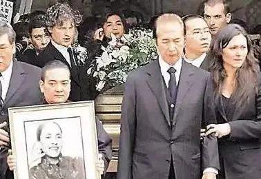 2004新澳門(mén)天天開(kāi)好彩大全正版，回顧與探索，回顧與探索，澳門(mén)彩票歷史與最新開(kāi)獎(jiǎng)資訊（2004新澳門(mén)天天開(kāi)好彩）