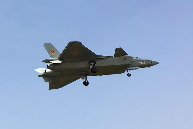 揭秘殲-22戰(zhàn)斗機(jī)的卓越性能與獨(dú)特優(yōu)勢(shì)，揭秘殲-22戰(zhàn)斗機(jī)的性能優(yōu)勢(shì)與獨(dú)特之處