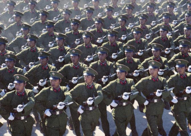 關(guān)于八一大閱兵的歷史回顧與深度解析——死亡人數(shù)背后的故事，八一大閱兵深度解析，歷史回顧與死亡人數(shù)背后的故事