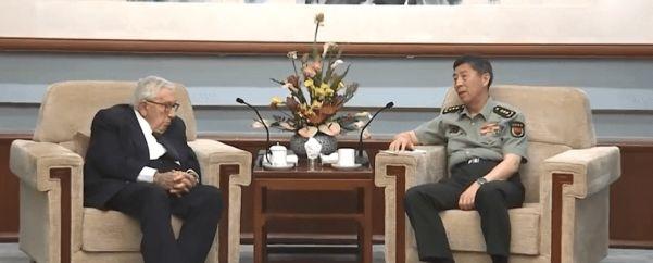 中美最新軍事新聞最新消息，全球聚焦下的軍事動態(tài)概覽，全球關(guān)注下的中美軍事動態(tài)，最新軍事新聞與軍事動態(tài)概覽