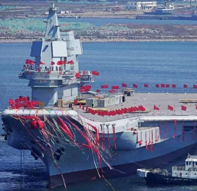 中國第二艘航母的名字揭曉，壯麗啟航，展現(xiàn)大國海軍力量，中國第二艘航母壯麗啟航，展現(xiàn)大國海軍力量——名字揭曉之際引全球矚目