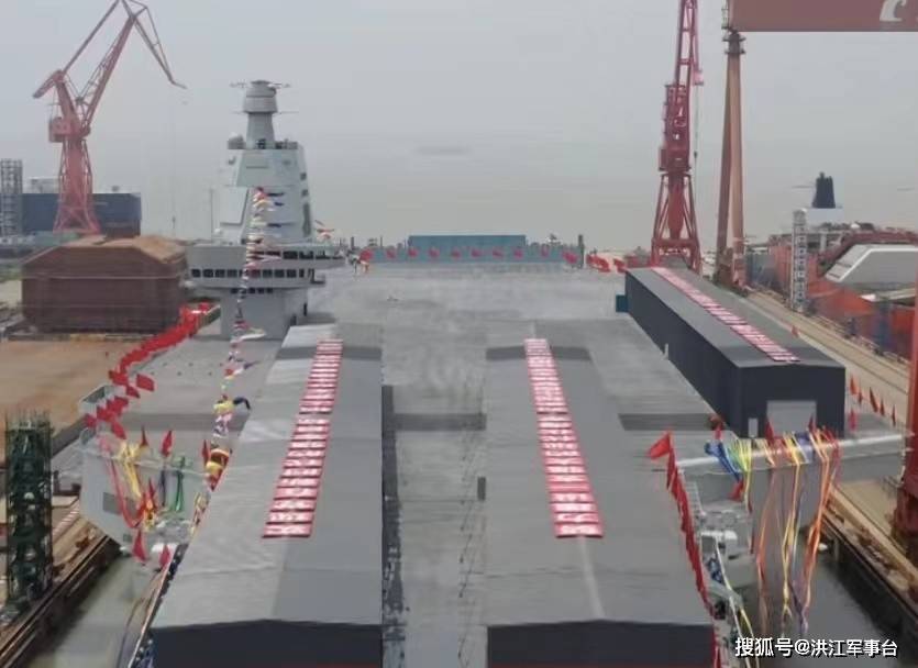 重磅新聞揭秘中國海軍新里程碑，003航母在2021年成功下水，揭秘中國海軍新里程碑，003航母成功下水，開啟新篇章