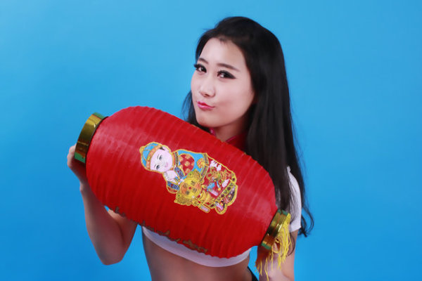 王中王白小姐四肖選一肖，揭秘背后的秘密與策略，揭秘王中王白小姐四肖選一肖背后的秘密與策略之道