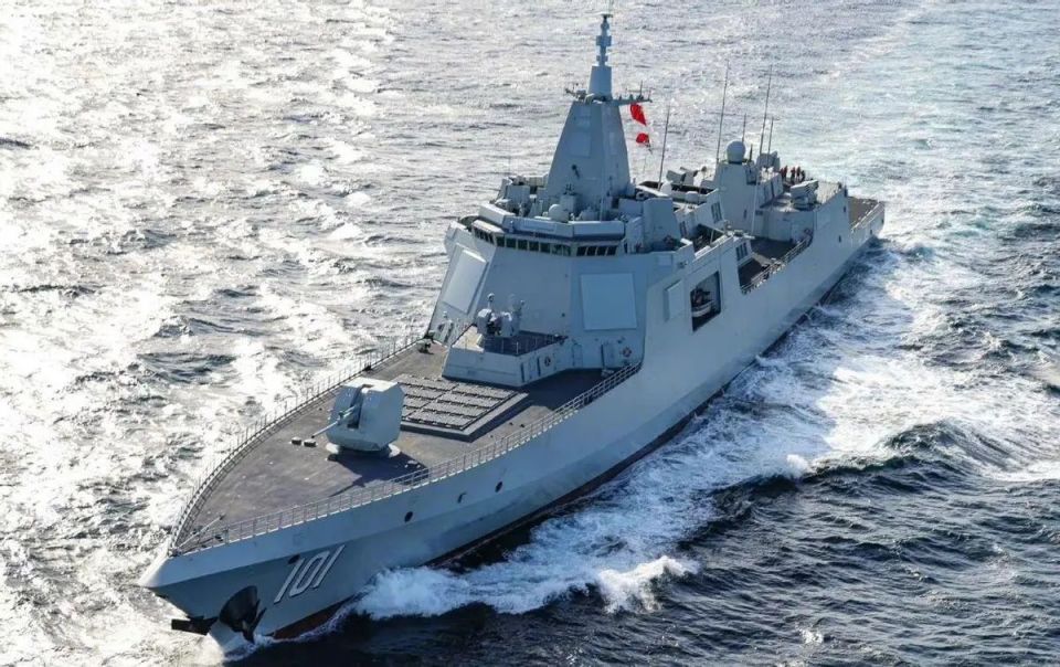 中國(guó)下一代重型驅(qū)逐艦，未來(lái)海防的堅(jiān)實(shí)支柱，中國(guó)下一代重型驅(qū)逐艦，未來(lái)海防的堅(jiān)實(shí)后盾