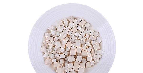 白茯苓，揭示其獨(dú)特的功效與作用，白茯苓的獨(dú)特功效與作用揭秘