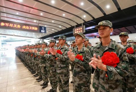 女兵政審難度分析，多重因素下的挑戰(zhàn)與解讀，女兵政審難度分析，多重因素下的挑戰(zhàn)與應(yīng)對(duì)策略