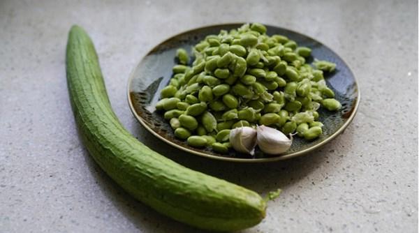 吃什么美白皮膚最快，食物美白秘籍大揭秘，食物美白秘籍，快速美白皮膚的飲食指南