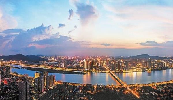 湖南旅游攻略，必去十大景點(diǎn)推薦，湖南旅游攻略，十大必去景點(diǎn)推薦