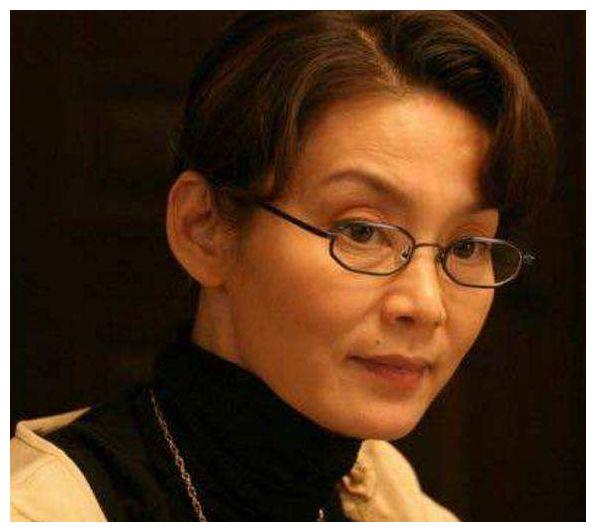 潘虹個人資料及現任老公深度解析，潘虹個人背景與現任老公深度解析揭秘