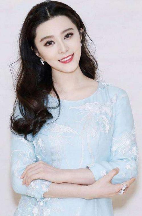 明星娛樂新聞近期視頻，熱門明星動態(tài)一網(wǎng)打盡，熱門明星娛樂新聞視頻，一網(wǎng)打盡最新動態(tài)