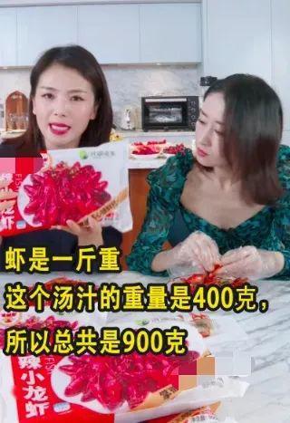 劉濤泳裝，魅力閃耀海灘的時(shí)尚風(fēng)采，劉濤泳裝秀，海灘上的時(shí)尚魅力