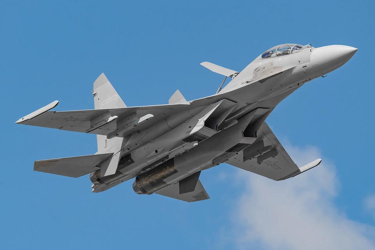 殲11與殲16的區(qū)別，深度解析兩款戰(zhàn)斗機的差異，殲11與殲16深度對比，解析兩款戰(zhàn)斗機的顯著差異