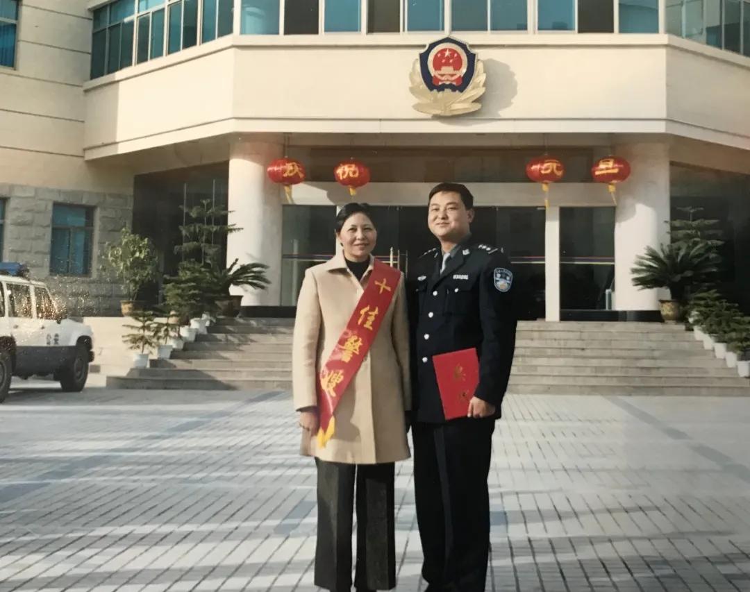 最新的全國(guó)疫情，全面理解與應(yīng)對(duì)策略，全國(guó)最新疫情全面解析與應(yīng)對(duì)策略