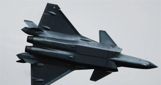 六代機(jī)首飛殲-20，中國(guó)航空工業(yè)的里程碑事件，中國(guó)航空工業(yè)的里程碑，殲-20六代機(jī)首飛成功