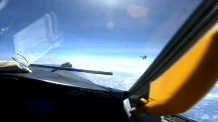 殲16百度百科，深度解析中國(guó)新一代多用途戰(zhàn)斗機(jī)，深度解析，中國(guó)新一代多用途戰(zhàn)斗機(jī)殲-16的百科全書介紹